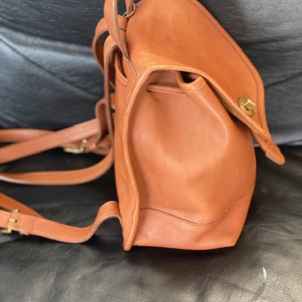 Vintage Coach A2P‑9960 Backpack – British Tan Leather – Excellent Condition - Picture 4 of 11